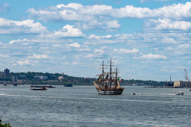Trionfo a New York per Nave Amerigo Vespucci che ha incantato il pubblico e conquistato i media americani
