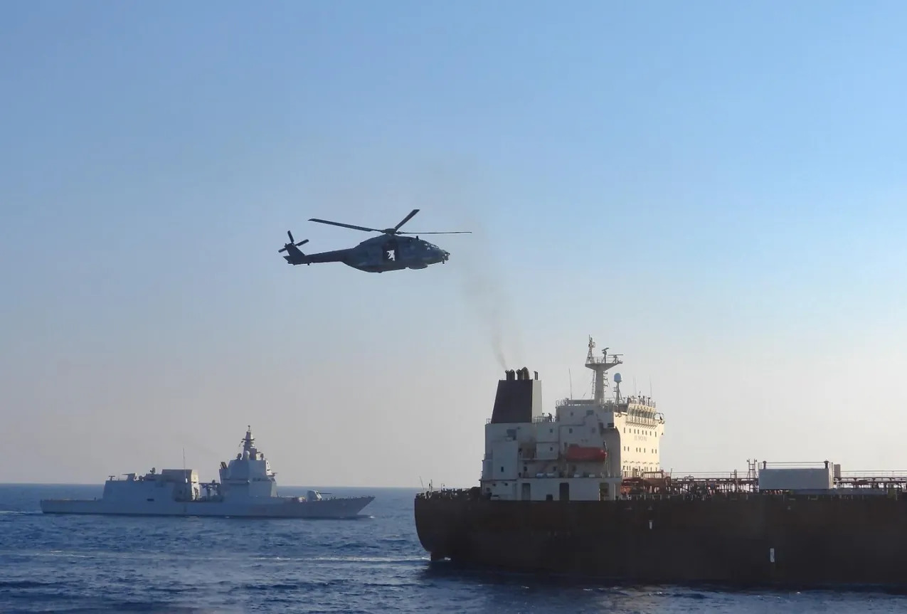 Nave della Marina Militare italiana abborda una petroliera della “flotta ombra”