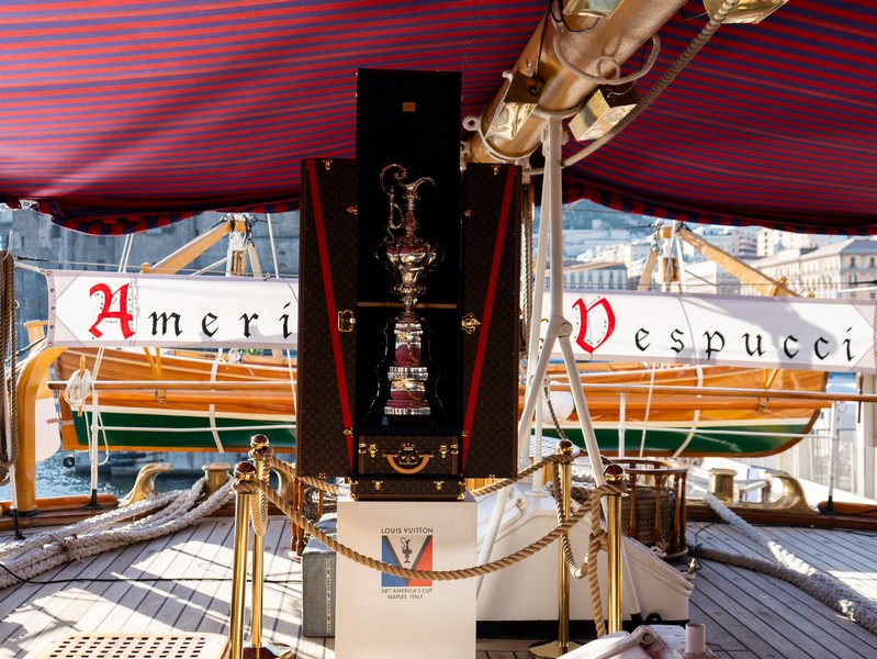 Marina Militare Difesa Servizi e Barcolana annunciano la chiusura della Campagna a Trieste in occasione della 58ª edizione della Barcolana